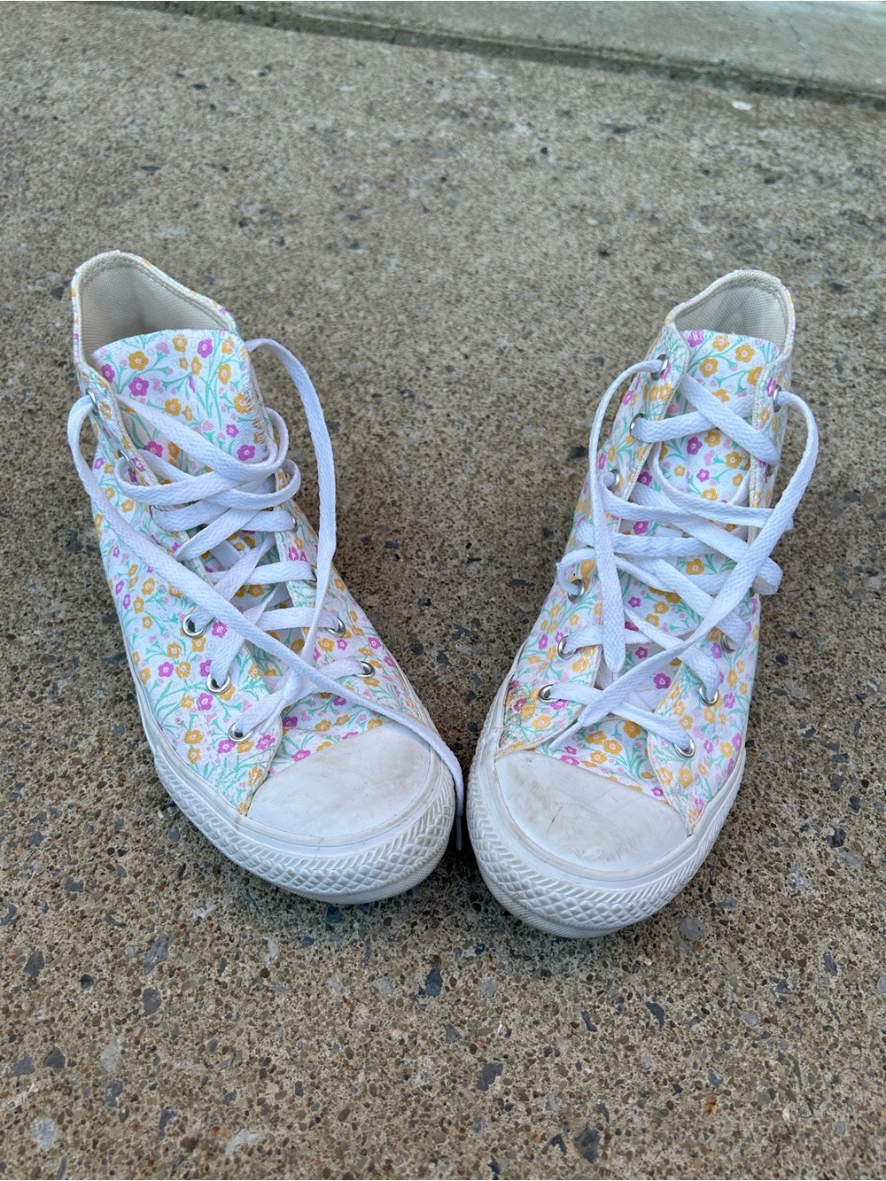 Converse Kids High-Top Sneakers - White with Pink & Yellow Floral Print - Picture 4 of 8